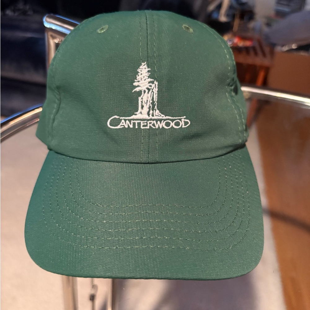 NWOT ⛳️🏌️‍♂️Canterwood Golf & Country Club Green Embroidered Baseball Cap